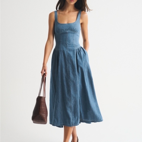 Abercrombie & Fitch Dresses & Skirts - A&F Bra-Free Dylan Midi Dress in Medium Wash, NWT, size S